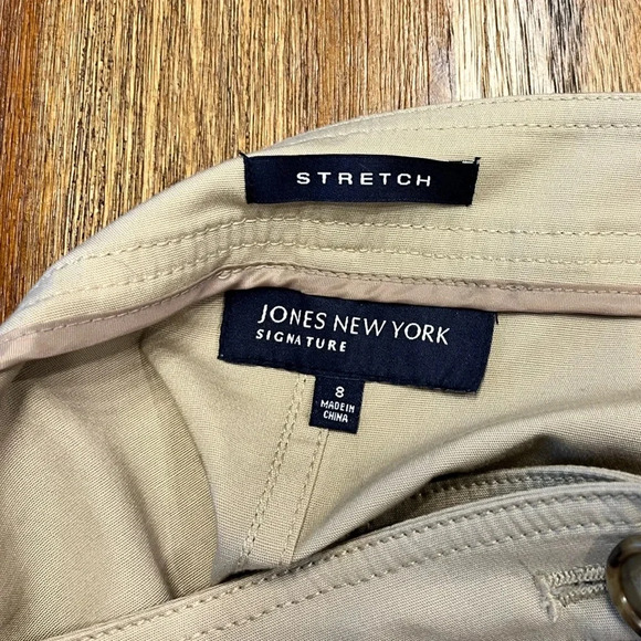 3/$15 Jones New York sport tan khaki mini skirt, size 8 button front stretch - Picture 4 of 8